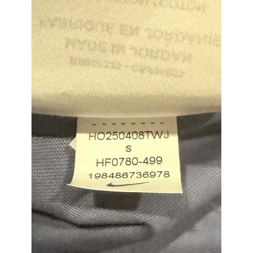 Nike tee women